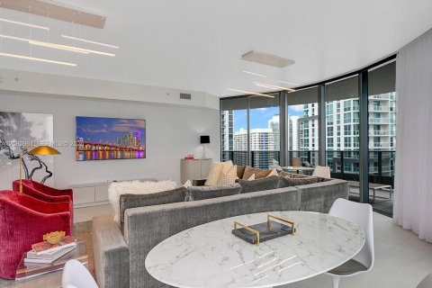 Copropriété à louer à Miami, Floride: 3 chambres, 177.35 m2 № 2338438 - photo 4