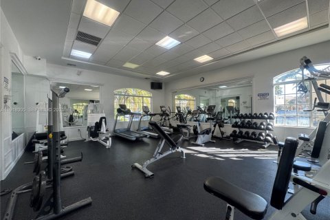 Condo in Doral, Florida, 2 bedrooms  № 1984166 - photo 15