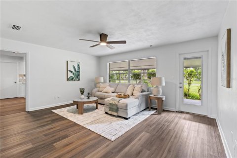 House in Trenton, Florida 3 bedrooms, 171.59 sq.m. № 1883550 - photo 4