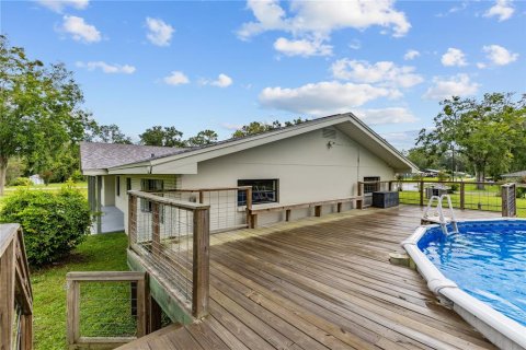 House in Trenton, Florida 3 bedrooms, 171.59 sq.m. № 1883550 - photo 25