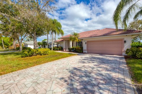 Villa ou maison à vendre à Port St. Lucie, Floride: 3 chambres, 171.59 m2 № 2087534 - photo 3