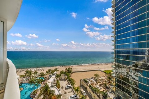 Studio in the Condo in Sunny Isles Beach, Florida  № 1760962 - photo 26