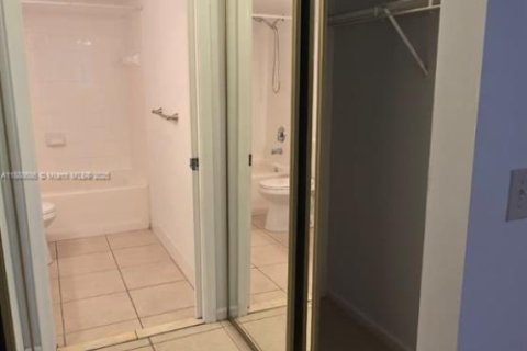 Copropriété à louer à Miramar, Floride: 2 chambres, 89.74 m2 № 1967398 - photo 15