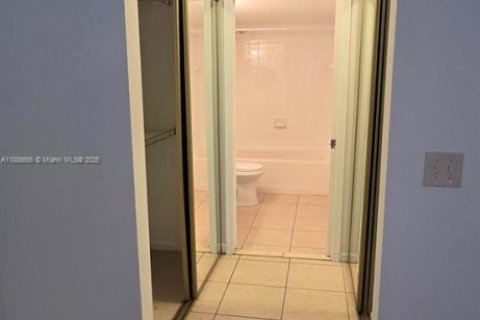 Copropriété à louer à Miramar, Floride: 2 chambres, 89.74 m2 № 1967398 - photo 14