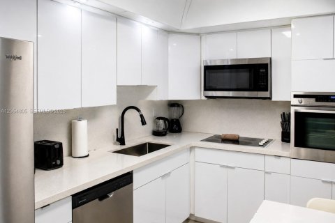 Copropriété à louer à Sunny Isles Beach, Floride: 1 chambre, 93.37 m2 № 2168737 - photo 9
