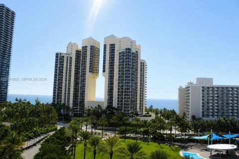 Copropriété à louer à Sunny Isles Beach, Floride: 1 chambre, 93.37 m2 № 2168737 - photo 3