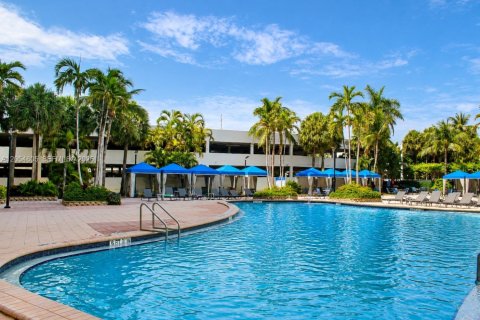 Copropriété à louer à Sunny Isles Beach, Floride: 1 chambre, 93.37 m2 № 2168737 - photo 2