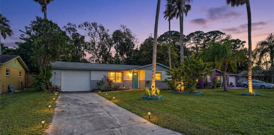 Villa ou maison à Port Richey, Floride 3 chambres, 126.35 m2 № 2416370