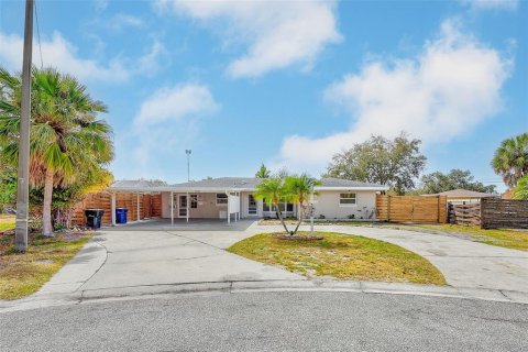 Casa en Sarasota, Florida 3 dormitorios, 183.67 m2 № 2093123