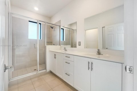 Купить виллу или дом в Майами, Флорида 4 спальни, 243.4м2, № 1990325 - фото 20