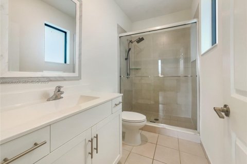 Купить виллу или дом в Майами, Флорида 4 спальни, 243.4м2, № 1990325 - фото 24