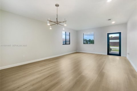 Купить виллу или дом в Майами, Флорида 4 спальни, 243.4м2, № 1990325 - фото 3