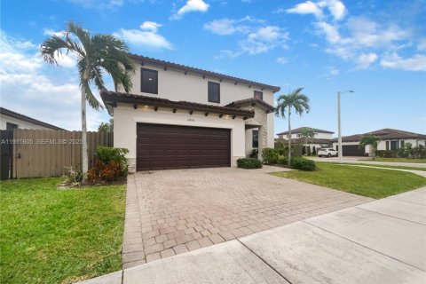 Купить виллу или дом в Майами, Флорида 4 спальни, 243.4м2, № 1990325 - фото 8