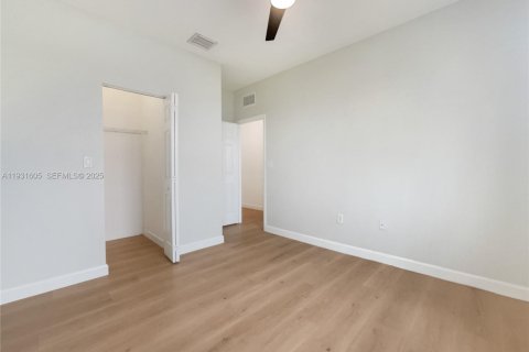 Купить виллу или дом в Майами, Флорида 4 спальни, 243.4м2, № 1990325 - фото 29