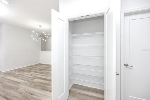 Снять в аренду квартиру в Тампа, Флорида 3 комнаты, 118.45м2, № 2236320 - фото 15