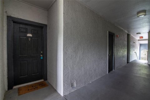 Купить кондоминиум в Темпл-Террас, Флорида 4 комнаты, 101.54м2, № 1902814 - фото 2