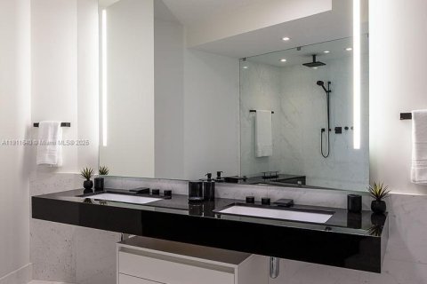 Copropriété à vendre à Sunny Isles Beach, Floride: 4 chambres, 317.26 m2 № 1967984 - photo 24