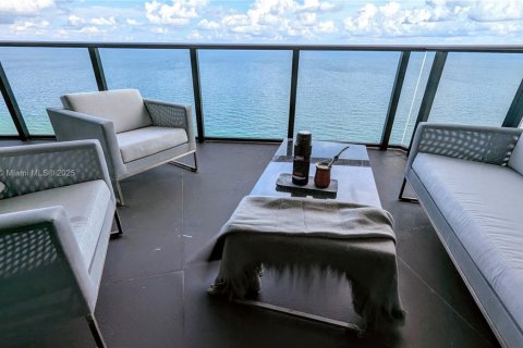 Copropriété à vendre à Sunny Isles Beach, Floride: 4 chambres, 317.26 m2 № 1967984 - photo 12