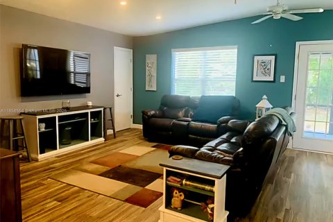 Villa ou maison à vendre à Port St. Lucie, Floride: 3 chambres, 140.28 m2 № 1961624 - photo 5