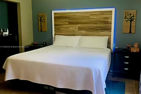 Villa ou maison à vendre à Port St. Lucie, Floride: 3 chambres, 140.28 m2 № 1961624 - photo 8