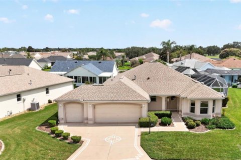 Villa ou maison à The Villages, Floride 3 chambres, 187.85 m2 № 2333934