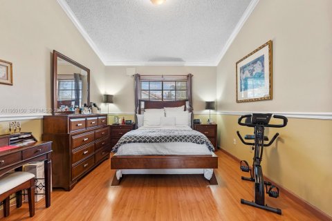 Villa ou maison à vendre à Miami, Floride: 3 chambres, 166.67 m2 № 2010325 - photo 11