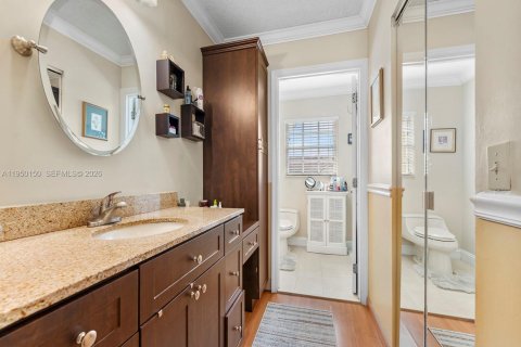 Villa ou maison à vendre à Miami, Floride: 3 chambres, 166.67 m2 № 2010325 - photo 12