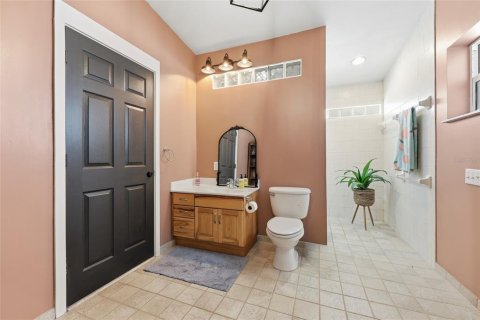 House in Alachua, Florida 6 bedrooms, 264.96 sq.m. № 2117797 - photo 27