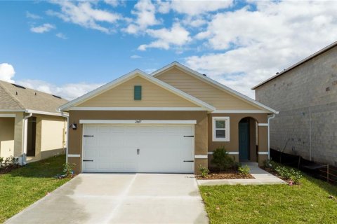 House in Saint Cloud, Florida 3 bedrooms, 139.45 sq.m. № 2230899