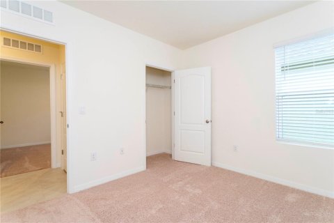 House in Saint Cloud, Florida 3 bedrooms, 139.45 sq.m. № 2230899 - photo 20
