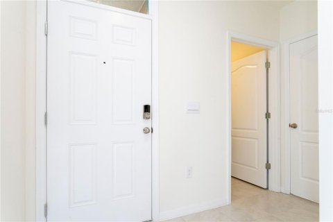 House in Saint Cloud, Florida 3 bedrooms, 139.45 sq.m. № 2230899 - photo 7