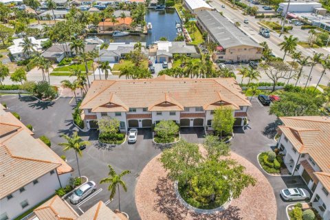 Adosado en venta en Pompano Beach, Florida, 3 dormitorios, 146.32 m2 № 2146934 - foto 6