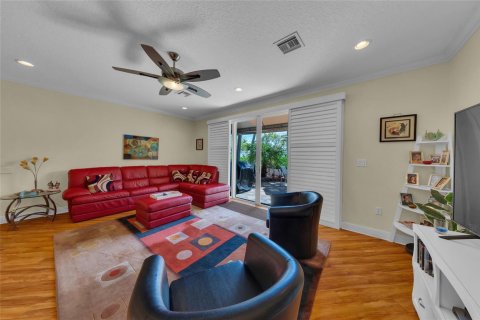 Adosado en venta en Pompano Beach, Florida, 3 dormitorios, 146.32 m2 № 2146934 - foto 13