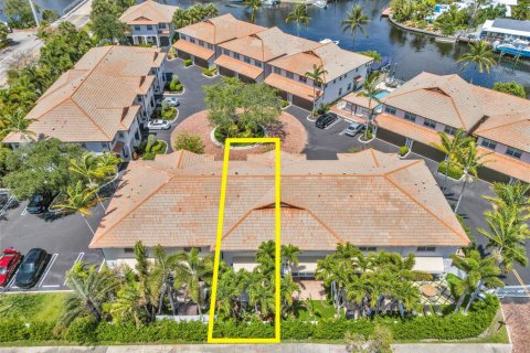 Adosado en venta en Pompano Beach, Florida, 3 dormitorios, 146.32 m2 № 2146934 - foto 5