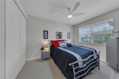Adosado en venta en Pompano Beach, Florida, 3 dormitorios, 146.32 m2 № 2146934 - foto 27