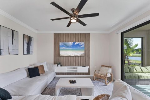 Condo in Bradenton, Florida, 2 bedrooms in LAKEWOOD NATIONAL  № 2135007 - photo 4