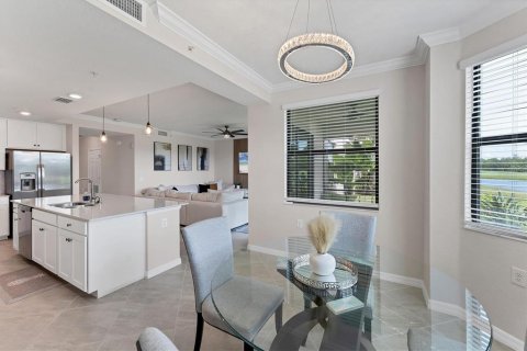 Condo in Bradenton, Florida, 2 bedrooms in LAKEWOOD NATIONAL  № 2135007 - photo 15
