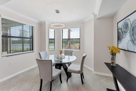 Condo in Bradenton, Florida, 2 bedrooms in LAKEWOOD NATIONAL  № 2135007 - photo 14