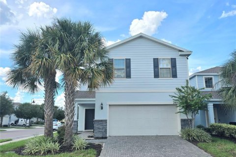 Casa en Kissimmee, Florida 5 dormitorios, 231.51 m2 № 2360906