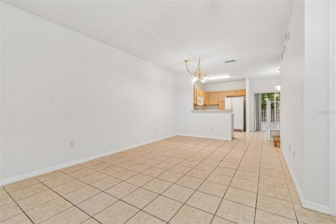 Townhouse in Riverview, Florida 3 bedrooms, 131.18 sq.m. № 2202597 - photo 5