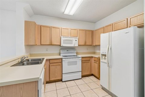 Townhouse in Riverview, Florida 3 bedrooms, 131.18 sq.m. № 2202597 - photo 8