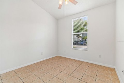Townhouse in Riverview, Florida 3 bedrooms, 131.18 sq.m. № 2202597 - photo 16