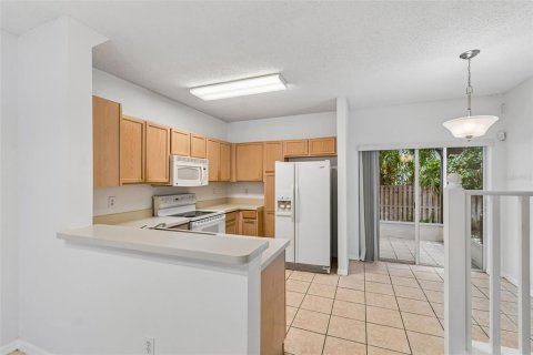 Townhouse in Riverview, Florida 3 bedrooms, 131.18 sq.m. № 2202597 - photo 6