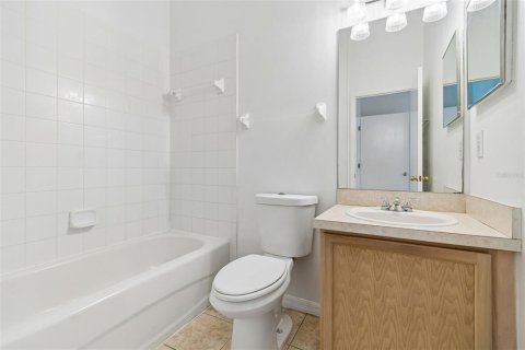 Townhouse in Riverview, Florida 3 bedrooms, 131.18 sq.m. № 2202597 - photo 29