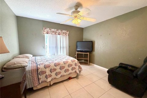 House in Lakeland, Florida 3 bedrooms, 193.33 sq.m. № 2220669 - photo 9