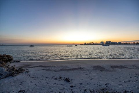 Terreno en venta en Sarasota, Florida № 1549129 - foto 19