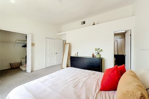 Townhouse in Orlando, Florida 2 bedrooms, 145.86 sq.m. № 2218845 - photo 28