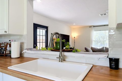 Townhouse in Orlando, Florida 2 bedrooms, 145.86 sq.m. № 2218845 - photo 22