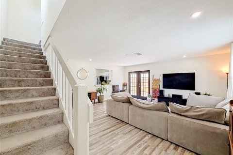 Townhouse in Orlando, Florida 2 bedrooms, 145.86 sq.m. № 2218845 - photo 7