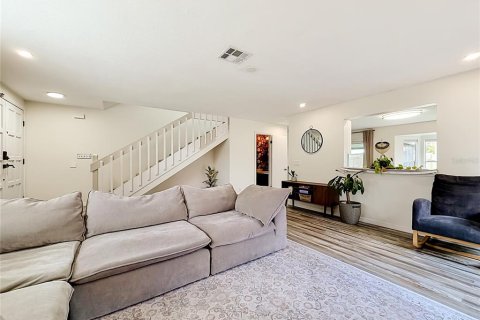 Townhouse in Orlando, Florida 2 bedrooms, 145.86 sq.m. № 2218845 - photo 14